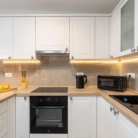 Apartment Star 2 *