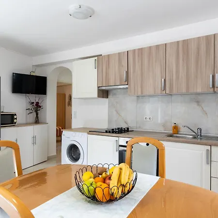 Apartment Star 2 *